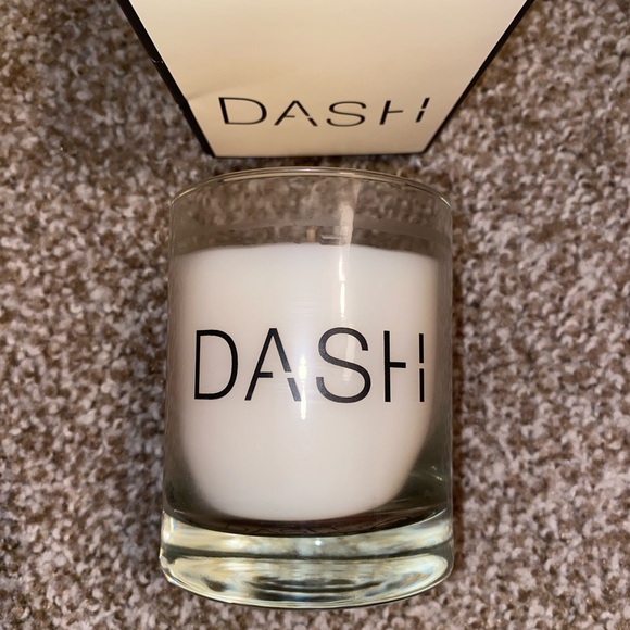 DASH Rhubarb Scented Candle with Gift Box - Picture 6 of 6
